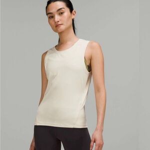 LULU 🍋‎ Nulu Back-Twist Tank